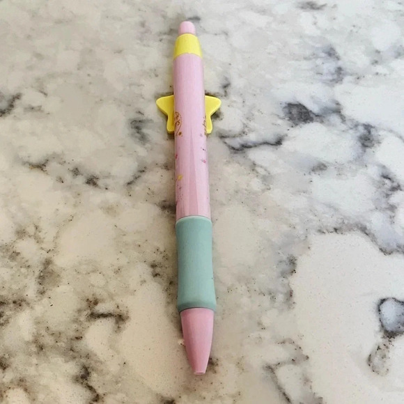 3/$20 🌸 Little Twin Star Pen - Picture 3 of 3